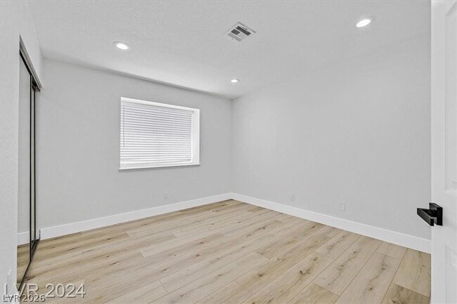 Building Photo - 8 Barton Spring Cir