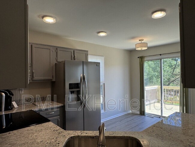 Building Photo - 11303 Golden Eagle Pl