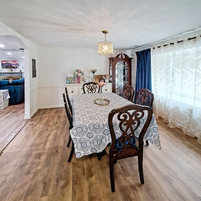 Building Photo - 3506 Lisa Ln