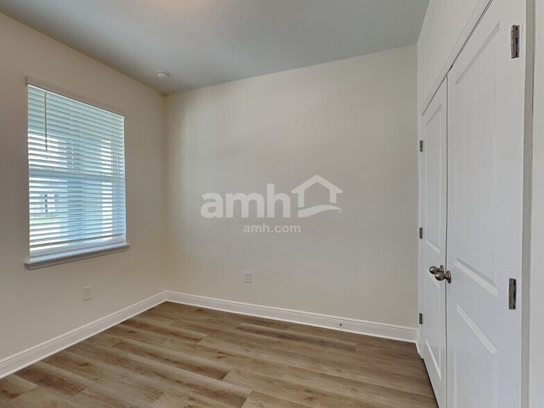 Building Photo - 1035 Heavenly Dr