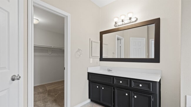 Building Photo - 22848 Lantern Hills Dr