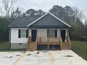 Building Photo - 602 Fondel Ln