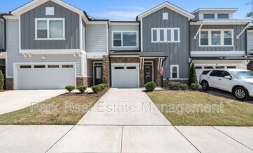 Building Photo - 69 Balfour Run