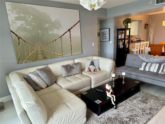 Building Photo - 2711 Ocean Club Blvd