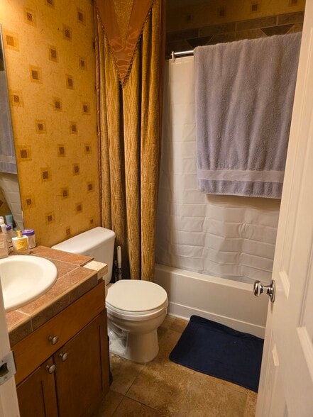 Spare bedroom bath - 3417 Grey Owl Point