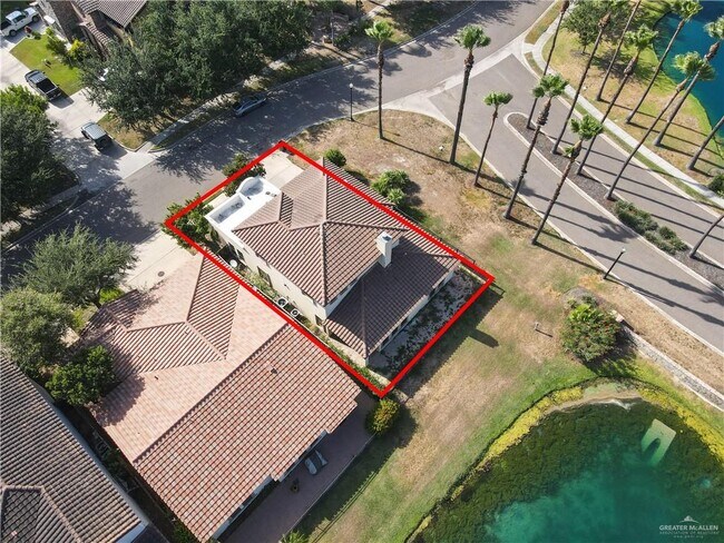 Building Photo - 3101 Santa Rita St