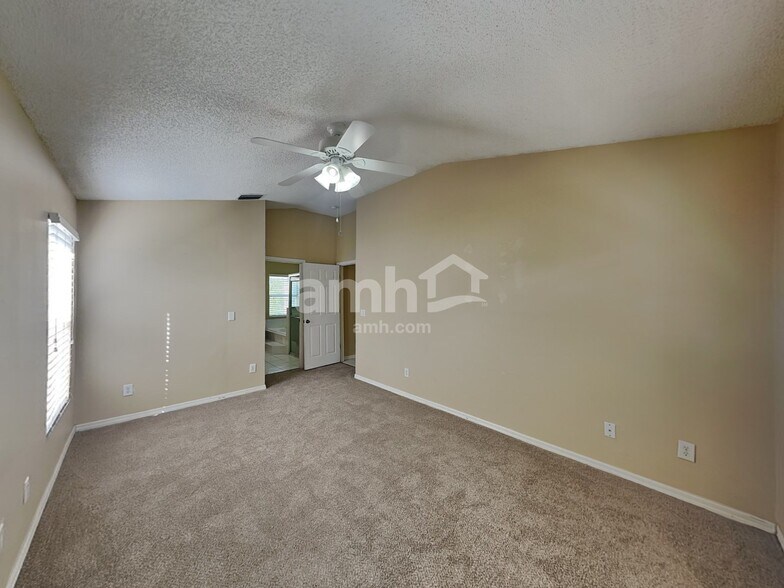 Building Photo - 6200 Erik Ct