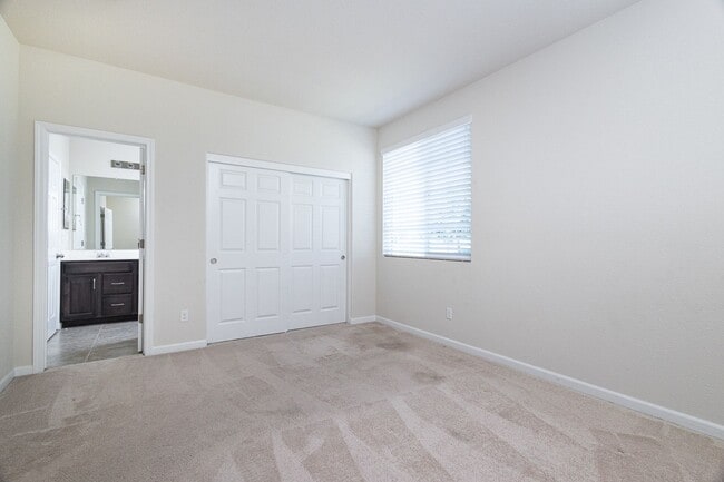 Building Photo - Charming Rental Home Next to Kavala Ranch ...