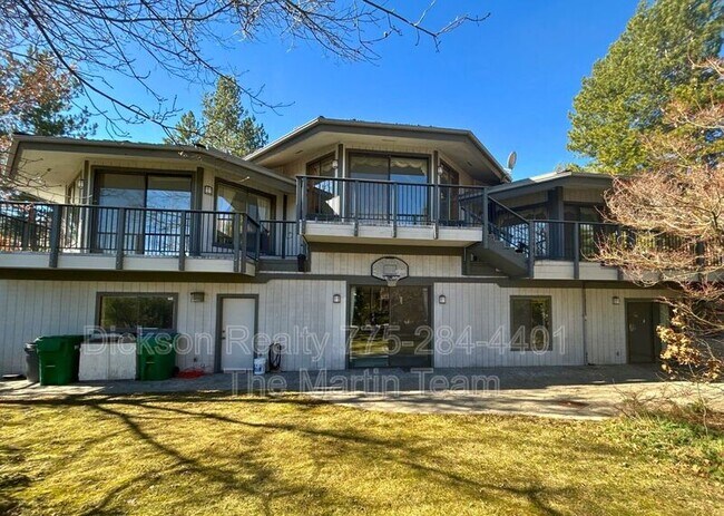 Building Photo - 2795 W Lake Ridge Shores