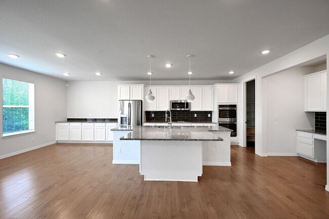 Building Photo - Modern 5BR House in Parker