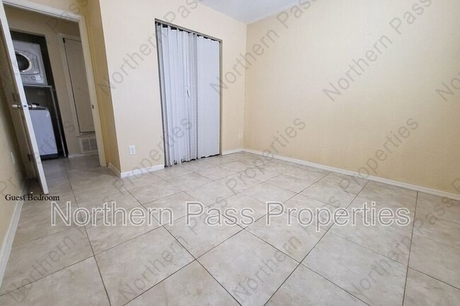 Building Photo - 7365 N. Loop