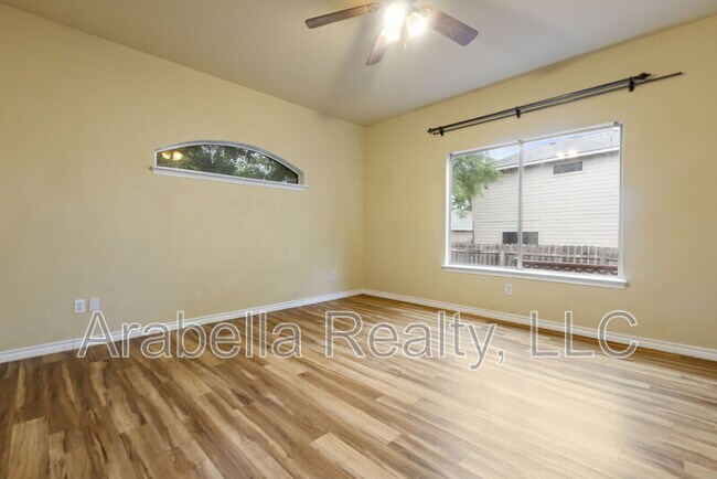 Building Photo - 2832 Berry Trace