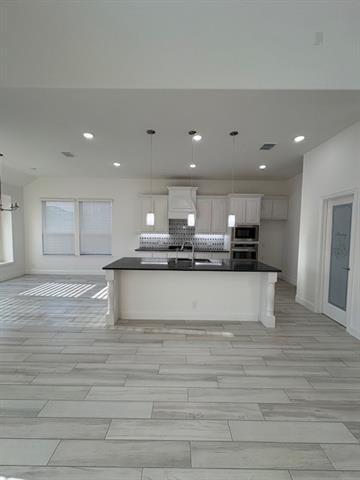 Building Photo - 7101 Aster Rd
