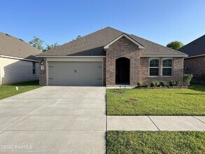 Building Photo - 400 Caldwell Sugar Rd