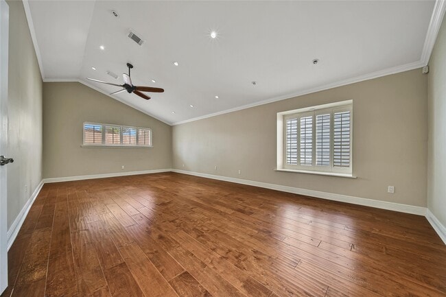 Building Photo - 5027 Twin Candle Dr