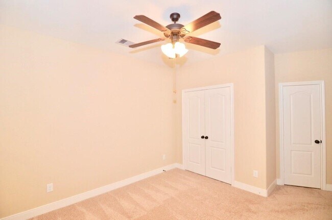 Building Photo - 5811 Tarpon Bay Ct