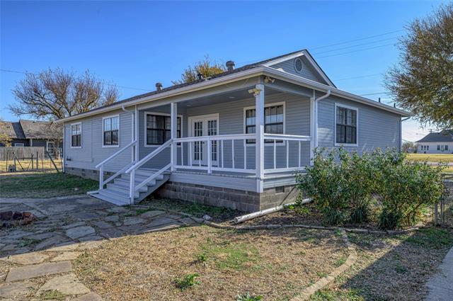 Building Photo - 208 W Maple St