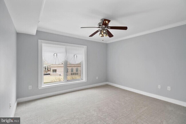 Building Photo - 5 Park Pl