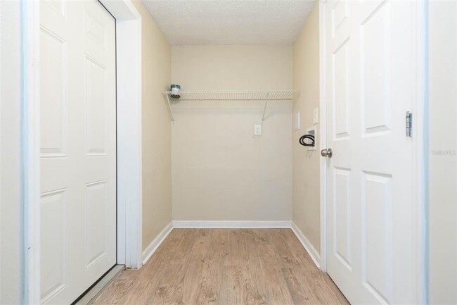 Building Photo - 4506 Grand Central Ave