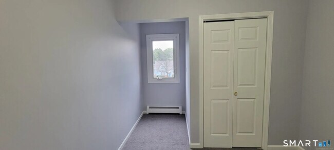 Building Photo - 678 Savin Ave