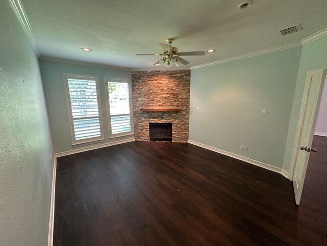 Building Photo - Tangleridge Dr  - Now available!