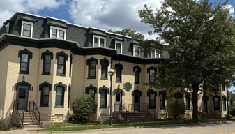 Building Photo - Washington Square Apartments