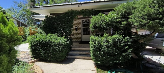 Building Photo - 117 N 200 W St
