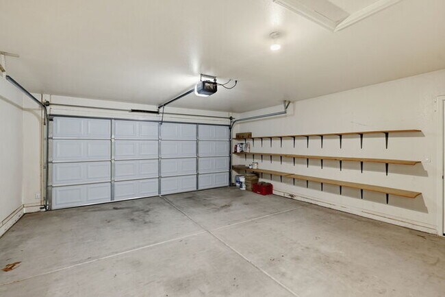 Building Photo - 298 N Slate St