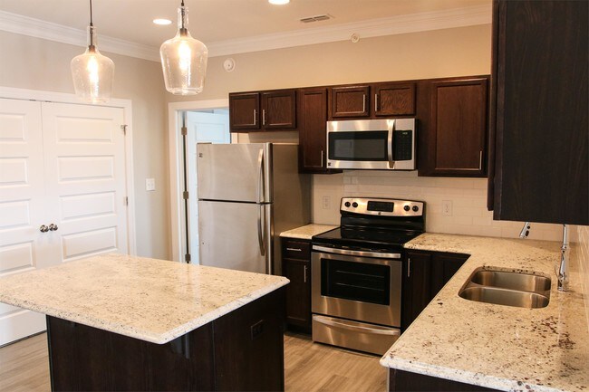 Building Photo - 105 Cornerstone St