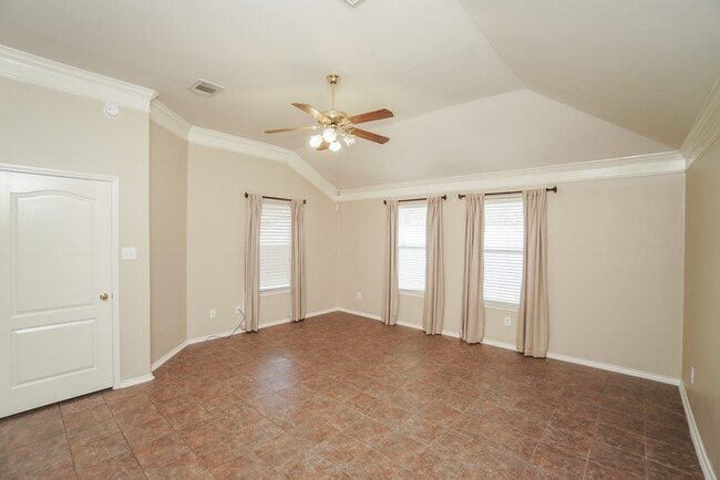 Building Photo - 415 Sterling Heights Ln