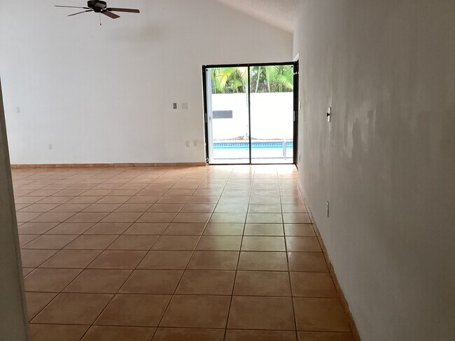 Building Photo - 11727 SW 107th Ln