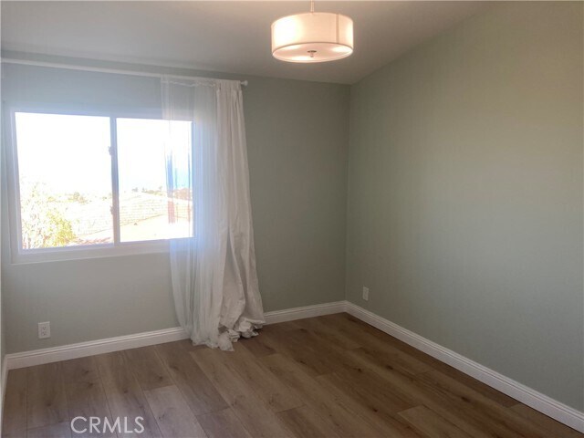 Building Photo - 6542 Ocean Crest Dr
