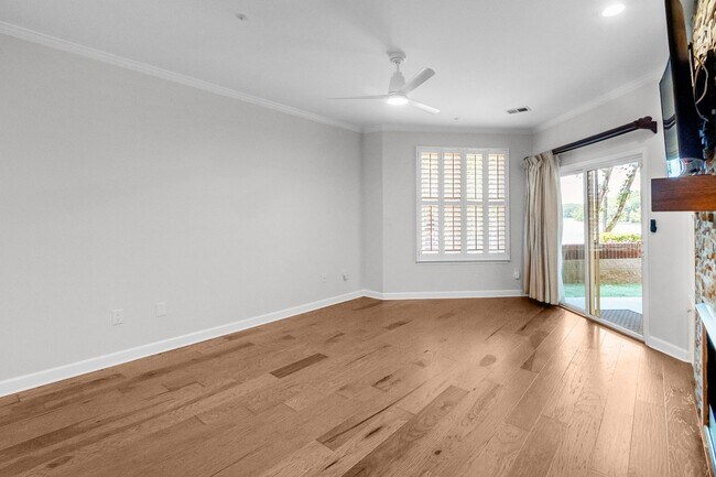 Building Photo - Waterfront Living at Its Finest - Beautifully Remodeled 3BR/2BA, 1st Floor, End Unit Condo on Lak...