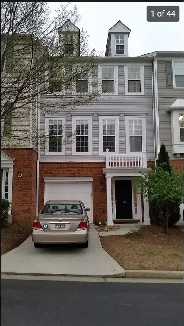 Building Photo - Spectacular Lake View Townhome in Alpharetta – 3 Bedrooms + Office | Available July 1, 2026