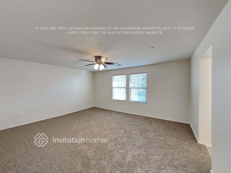 Building Photo - 320 N 56th Pl