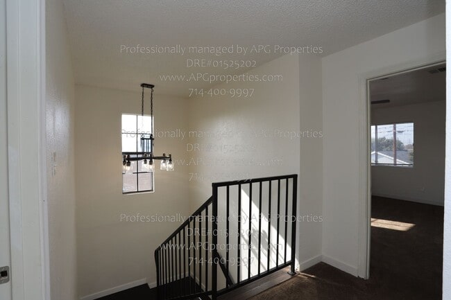 Building Photo - 519 N Daisy Ave