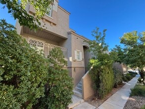 Building Photo - Spacious Tri-Level 4-Bedroom Home with Bal...