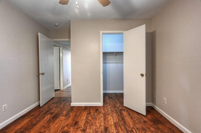 Building Photo - 16718 Galewood Way