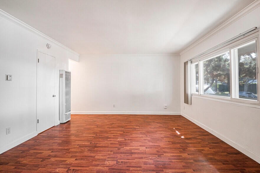 Building Photo - 5845 Interceptor St