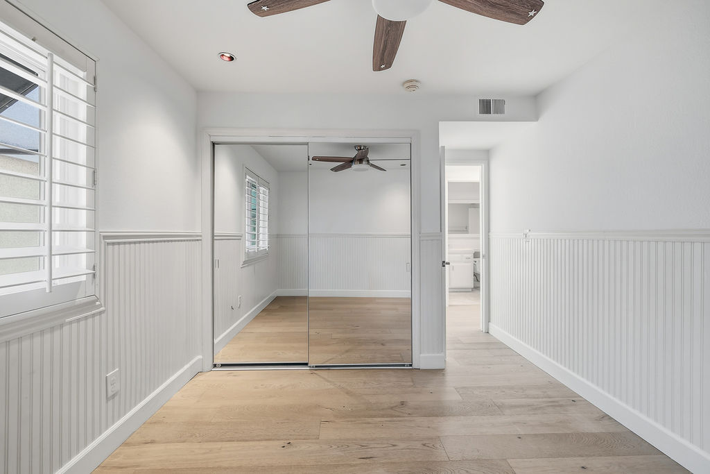 Building Photo - 501 Herondo St