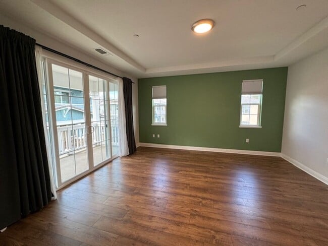 Building Photo - Beautiful 2 story home in Walnut Creek