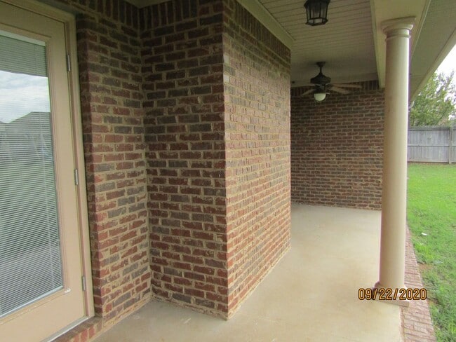 Building Photo - Legacy Farms!