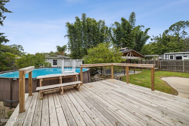 Building Photo - 8056 Catawba Dr