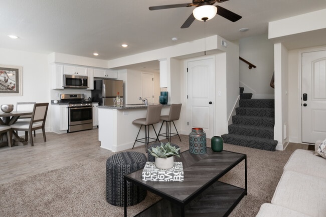 Building Photo - 210 Mulberry Ct