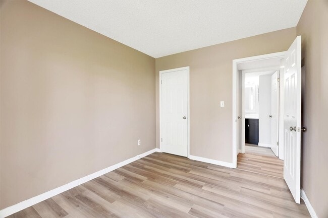 Building Photo - 1512 Oriole Ln