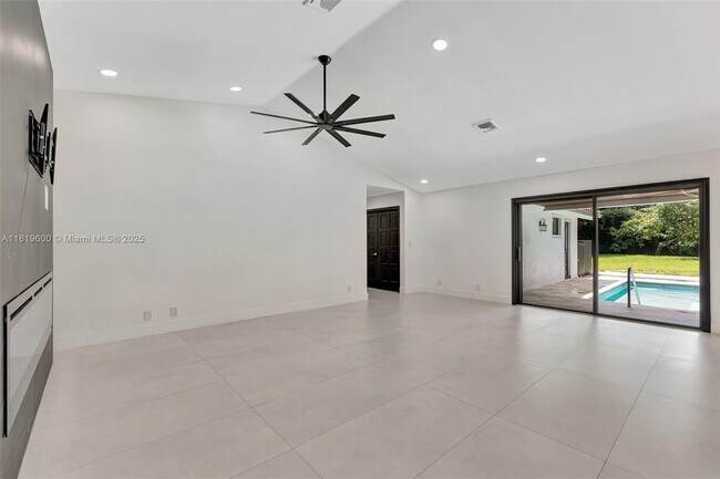 Building Photo - 8360 NW 51st Ct