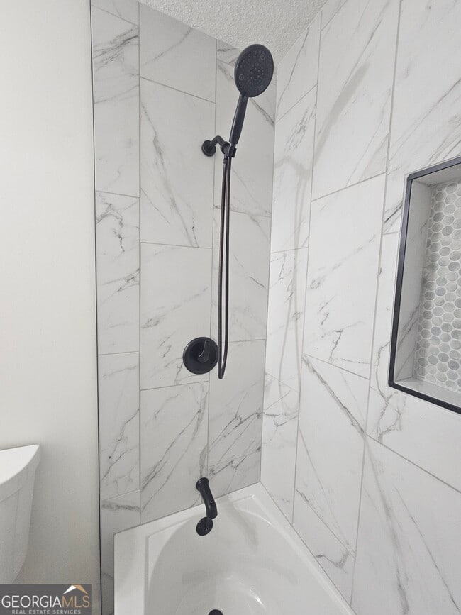 Building Photo - 150 Park Timbers Dr