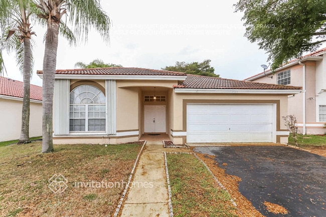 Building Photo - 2585 NW 79th Ave