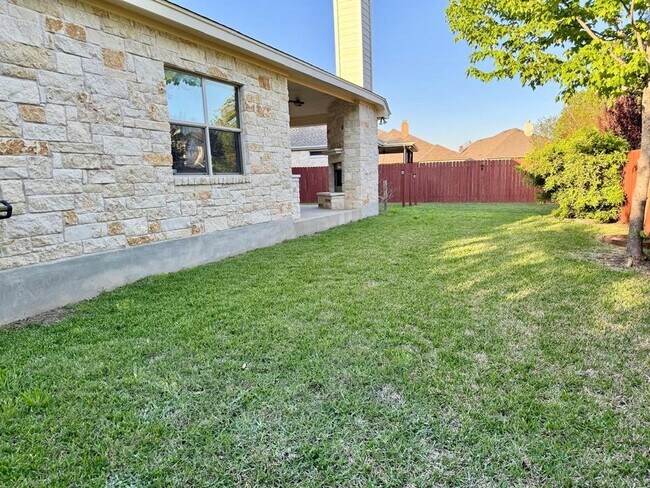 Building Photo - 3104 Herrero Path