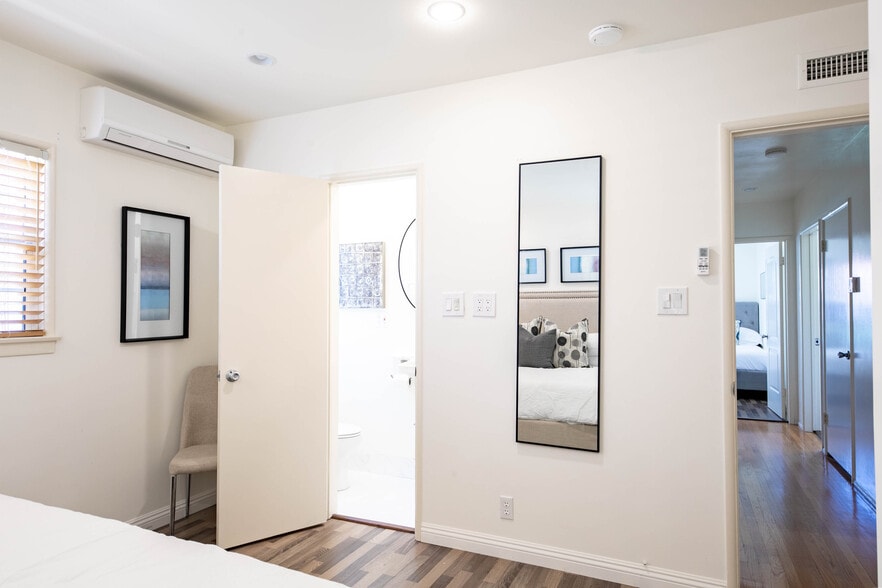 Building Photo - 9088 Emperor Ave